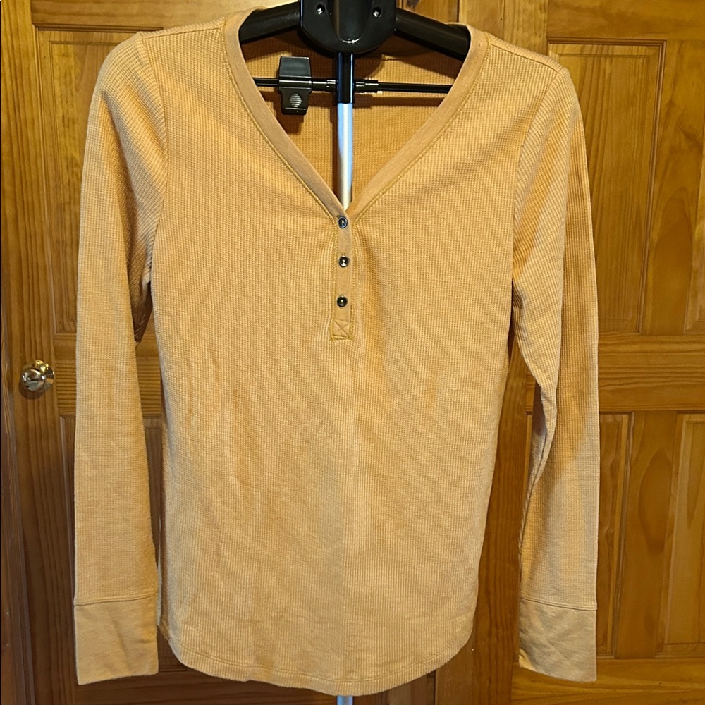 Time and Tru Henley top